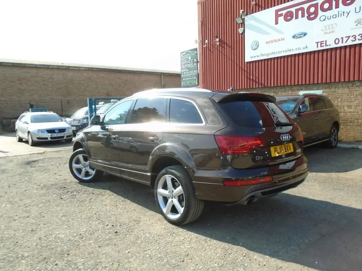 Used Audi Q7 S-Line 2010 Brown SUV