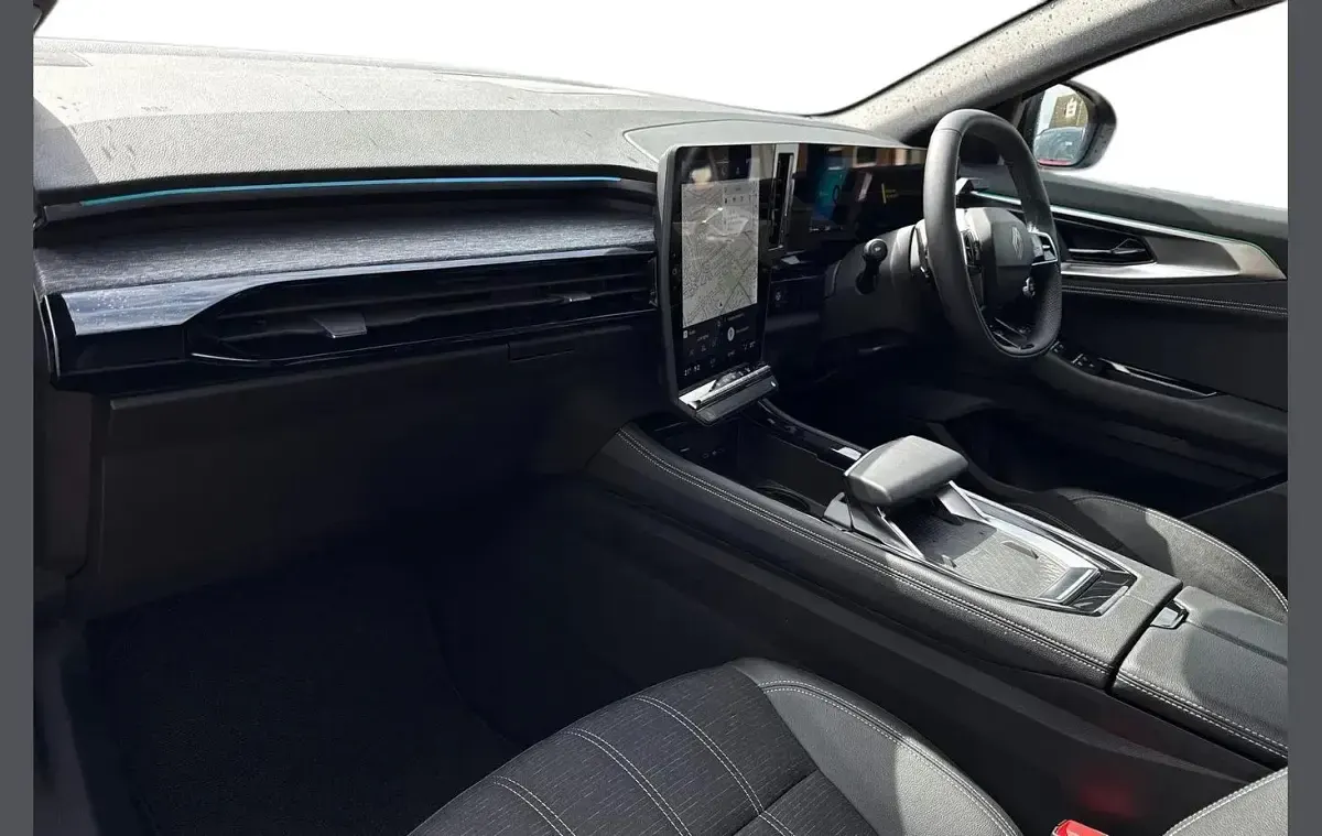 Used Renault Austral Techno 200 HP (147 kW) 2025 Grey SUV
