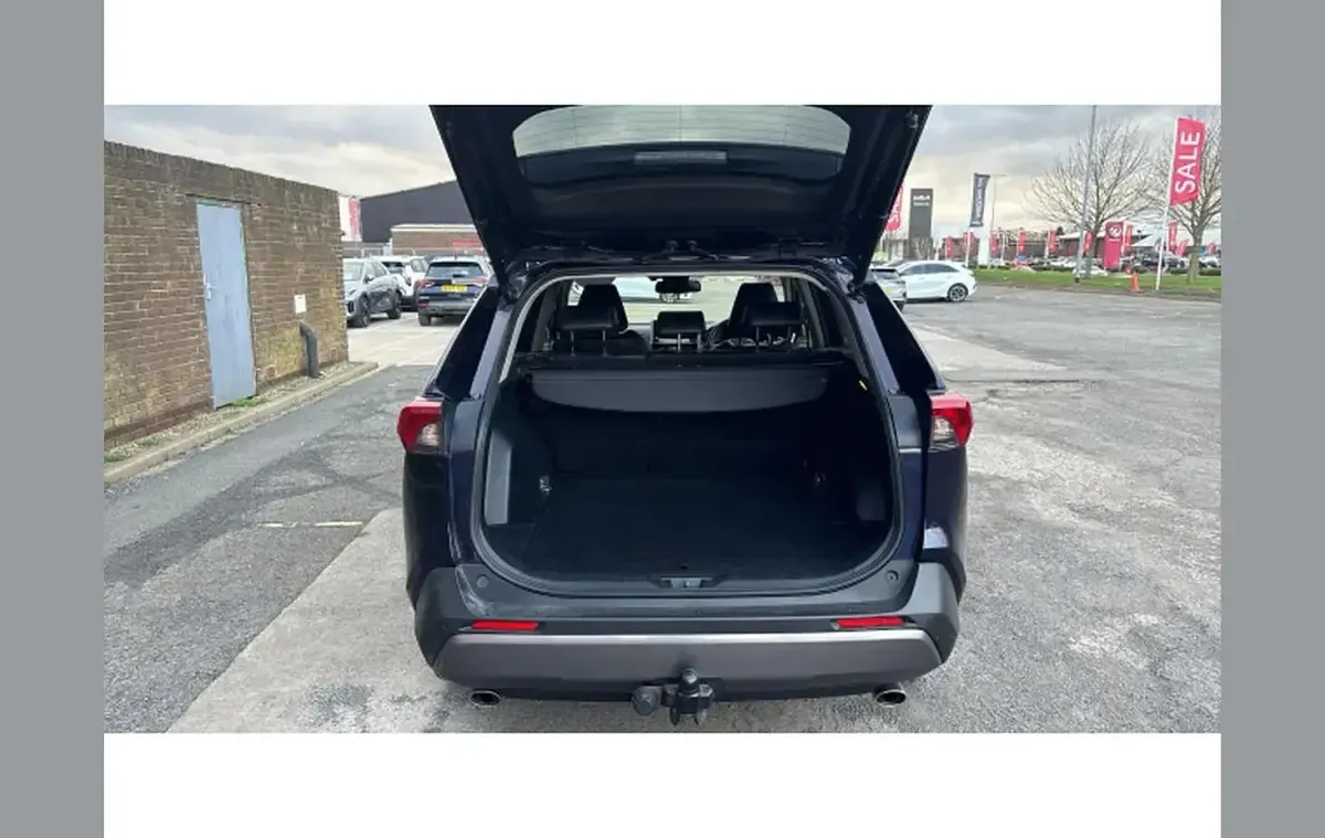 Used Toyota RAV4 Hybrid 218 HP (160 kW) 2021 Blue SUV