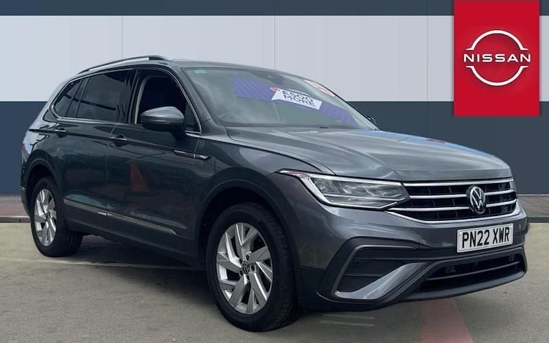 Used 2024 VW Tiguan Allspace Life SUV | £24,130 (Good price) - Image 1/4