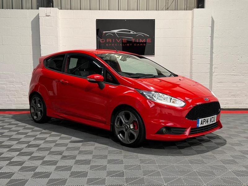 Used Ford Fiesta ST 2014 Red Hatchback