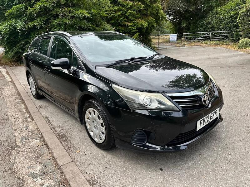 Black Used 2012 Toyota Avensis T2 Estate | £2,500 (Good price) - Image 1/4