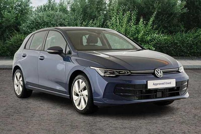 Anemone blue Used 2024 VW Golf VIII Match Hatchback | £19,990 (Fair price) - Image 1/4