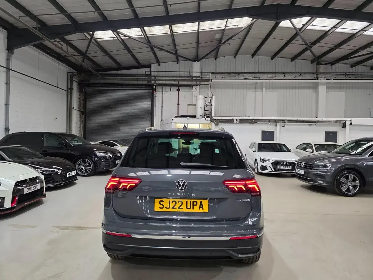 Used VW Tiguan S 245 HP (180 kW) 2022 Grey SUV