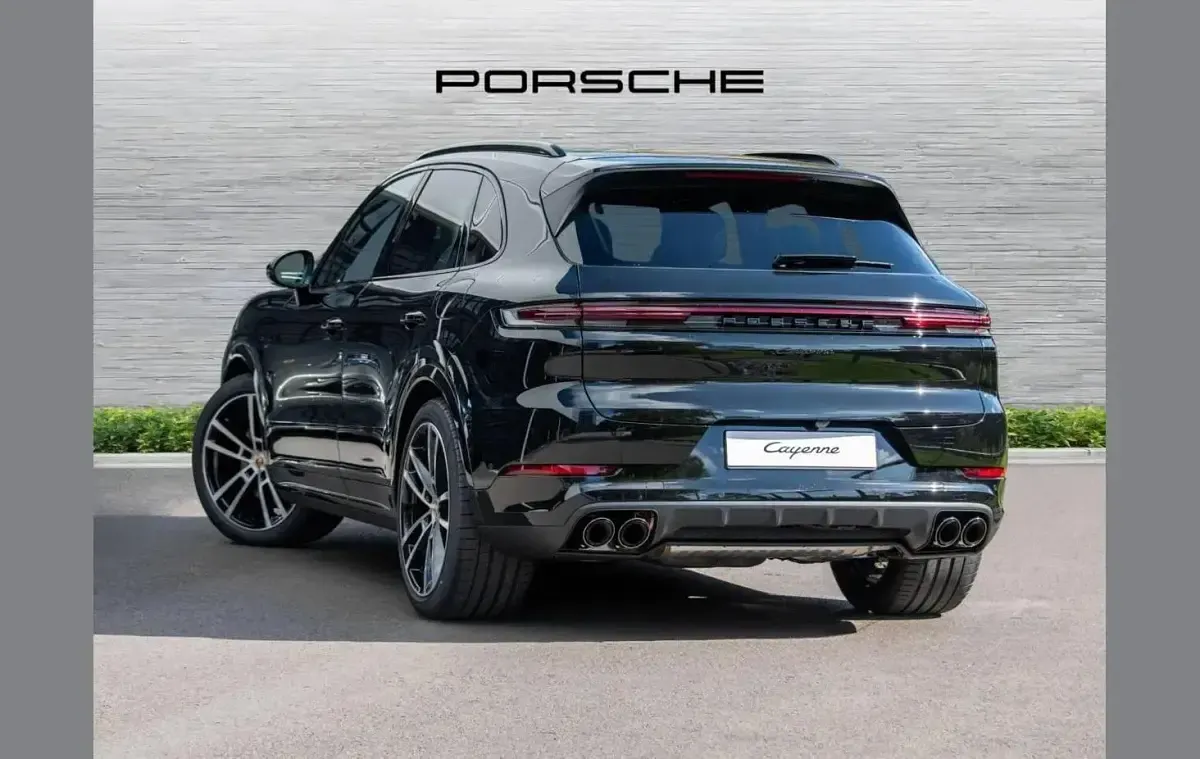 Used Porsche Cayenne Black Edition 464 HP (341 kW) 2026 Black SUV