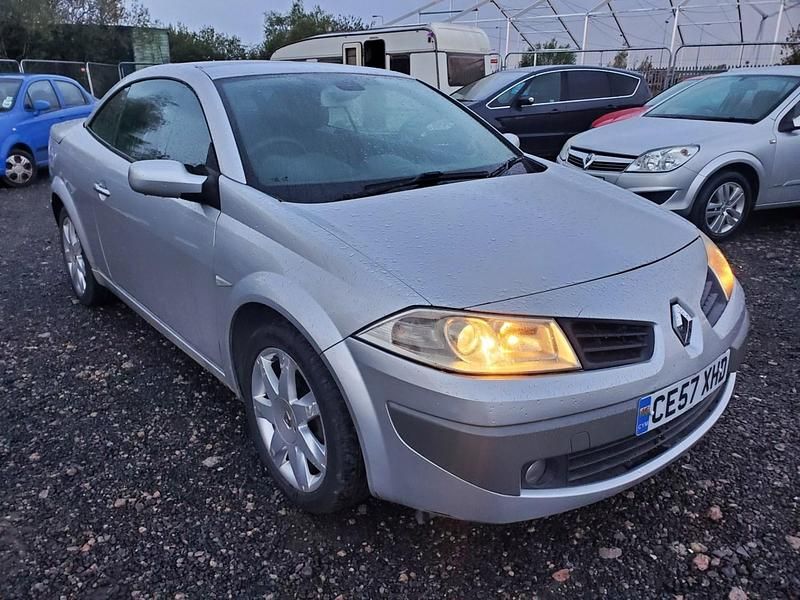 Silver Used 2007 Renault Mégane Cabriolet Dynamique Cabriolet | £2,000 - Image 1/4
