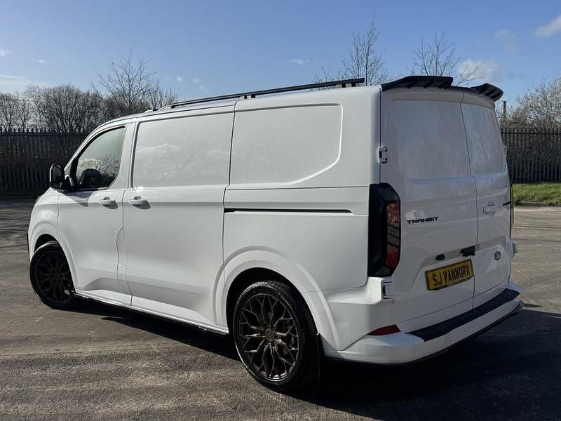 Used Ford Transit Custom Limited 136 HP (100 kW) 2024 White Van