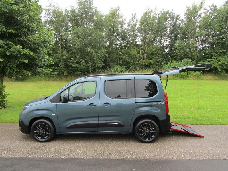 Blue Used 2024 Citroën Berlingo MPV | £21,500 - Image 1/4