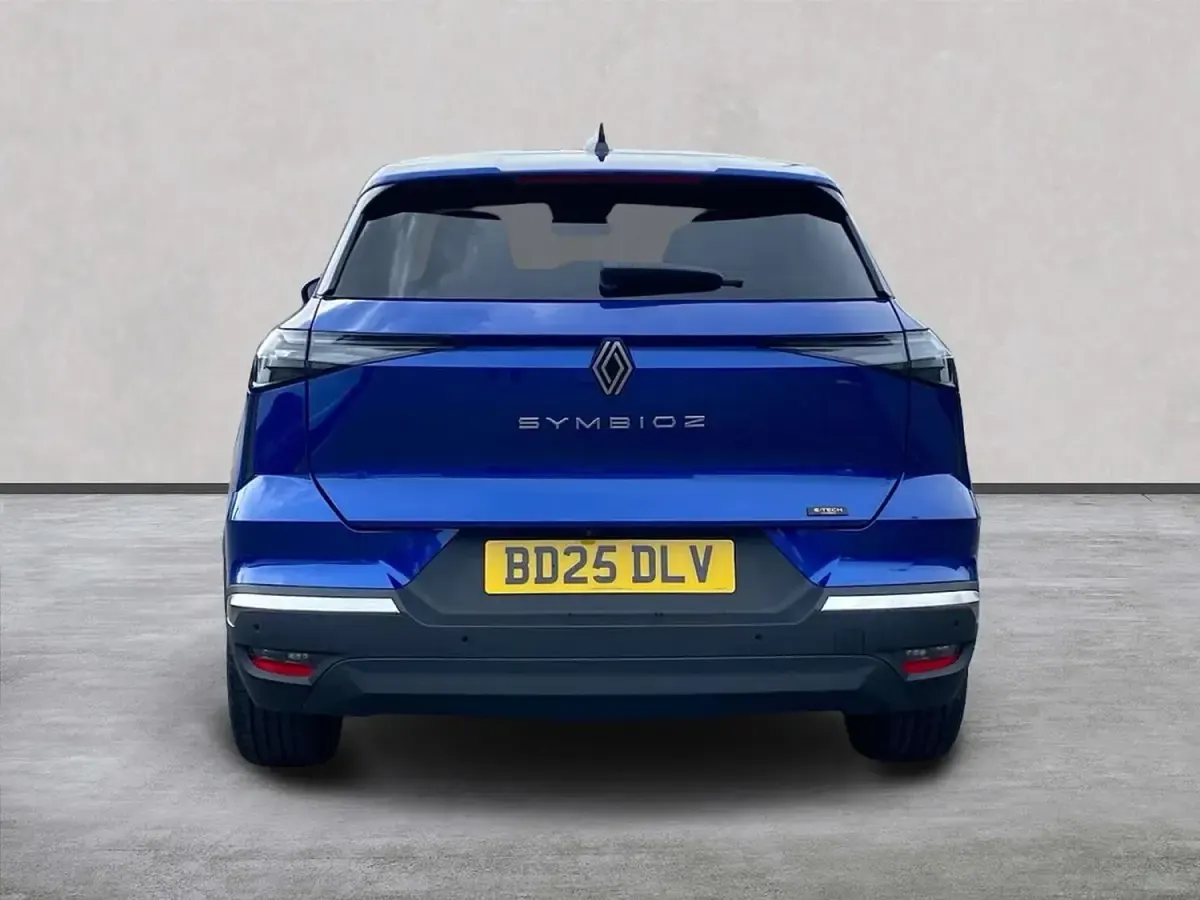 Begagnad Renault Symbioz Techno 145 HK (106 kW) 2025 Blå SUV