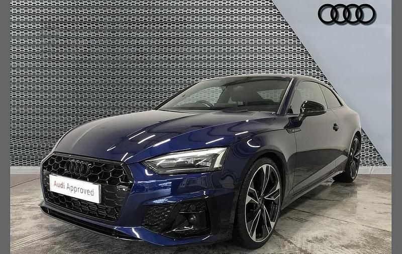Begagnad Audi A5 Black Edition 147 HK (108 kW) 2023 Blå Sportkupé