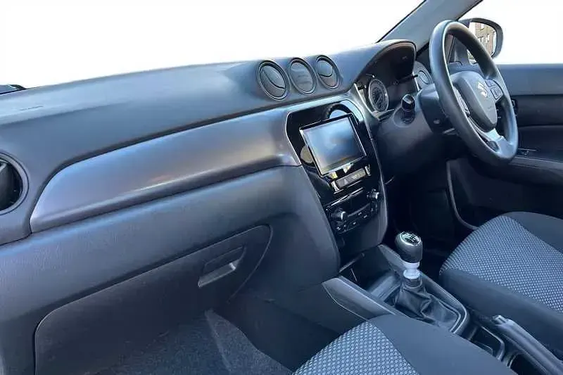 Begagnad Suzuki Vitara 2023 Vit SUV