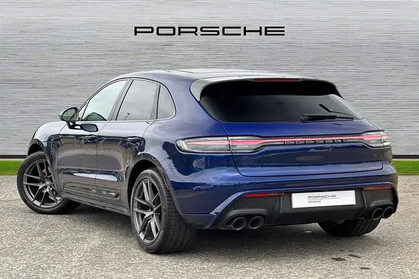 Used Porsche Macan 265 HP (194 kW) 2024 Gentian blue SUV