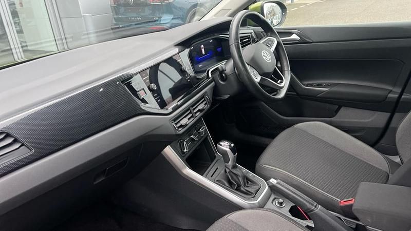 Used VW Taigo Life 110 HP (80 kW) 2023 Visual green metallic SUV