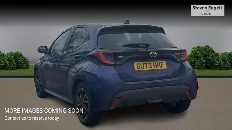 Used Toyota Yaris Hybrid Design 2023 Blue Hatchback