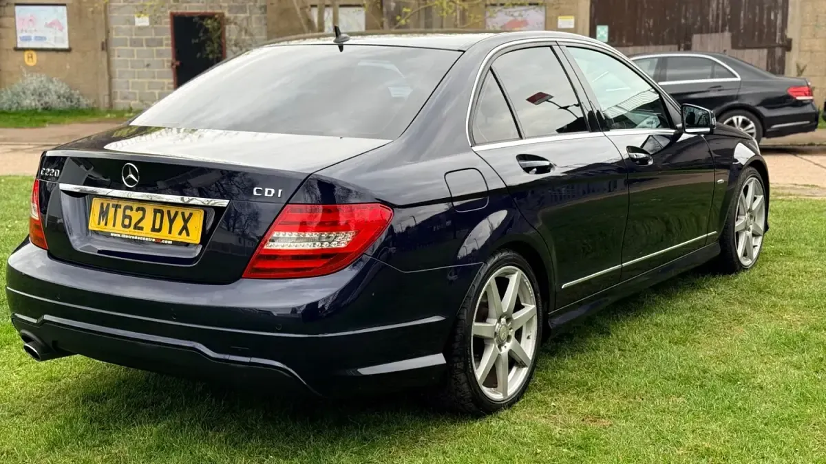 Used Mercedes C220 2013 Blue Sedan