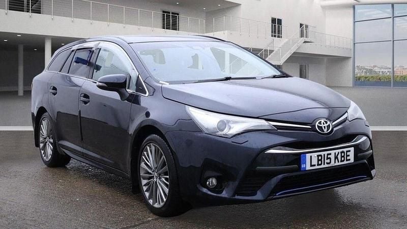 Grey Used 2015 Toyota Avensis Estate | £8,995 (Fair price) - Image 1/3