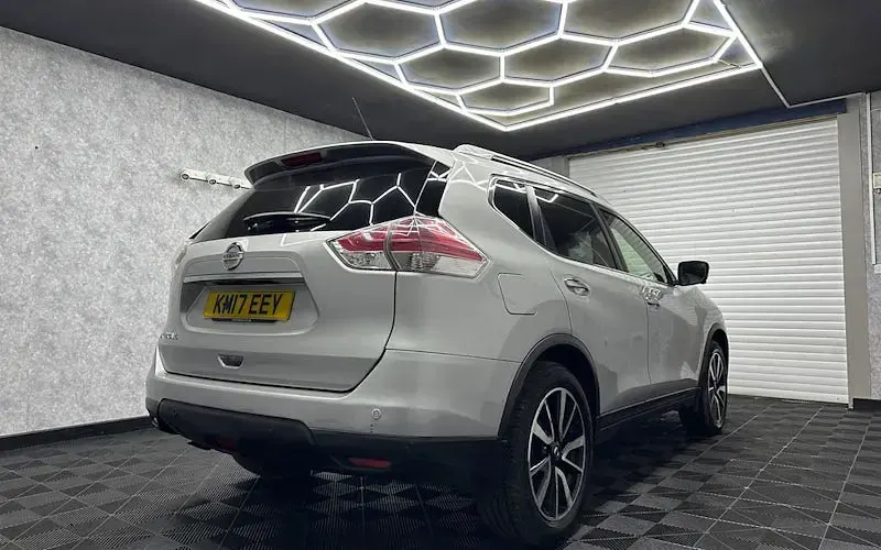 Used Nissan X-Trail S 177 HP (130 kW) 2017 Silver SUV