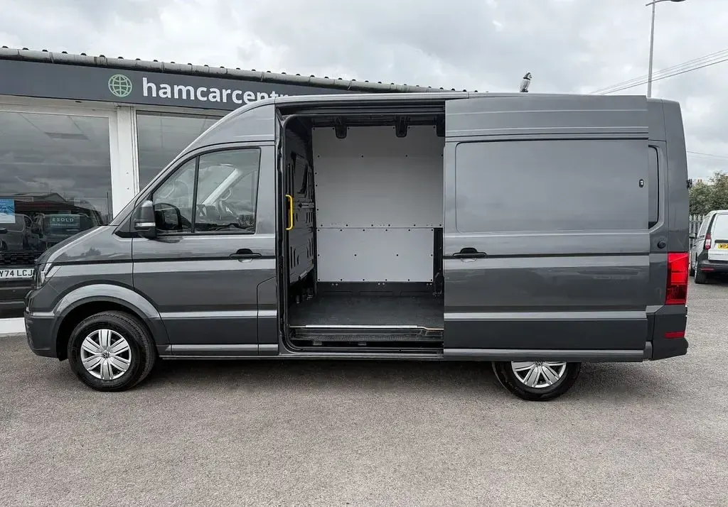 Used VW Crafter 140 HP (102 kW) 2025 Grey Van