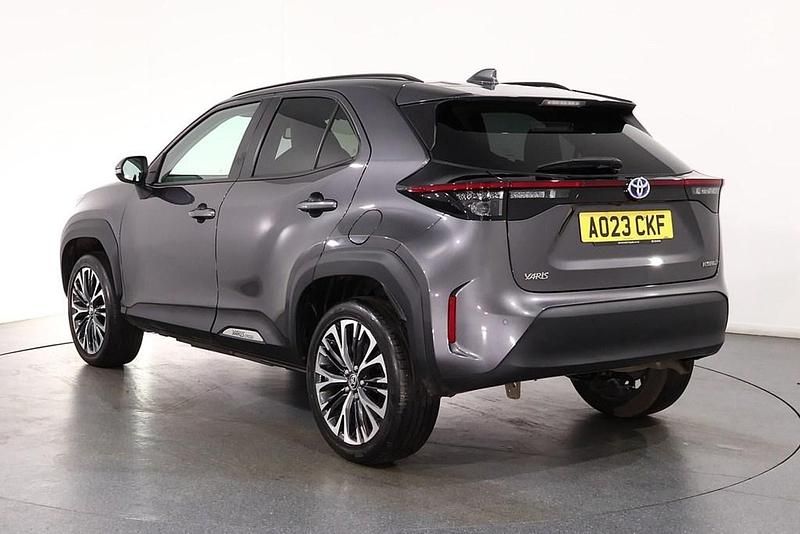 Usado Toyota Yaris Cross 2023 Cinzento SUV