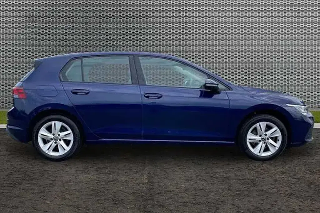 Used VW Golf VIII 130 HP (95 kW) 2020