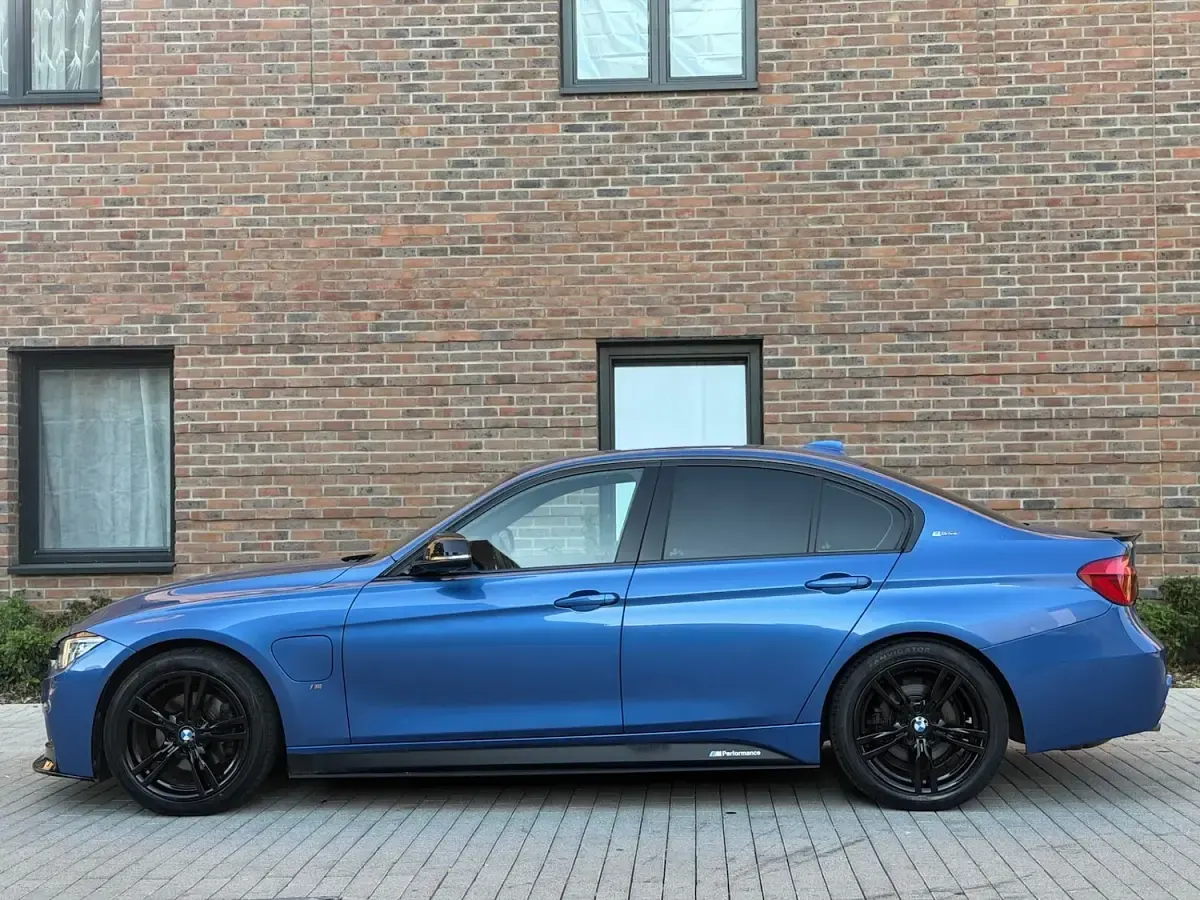 Used BMW 330e M Sport 2017 Blue Sedan