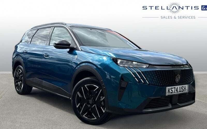Blue Used 2024 Peugeot 5008 GTi MPV | £35,001 (Expensive) - Image 1/4