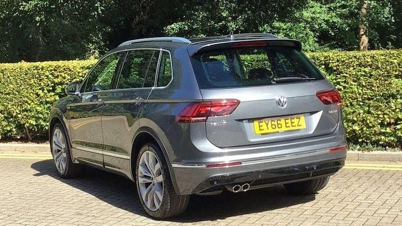 Used VW Tiguan R-line 150 HP (110 kW) 2016 Grey SUV