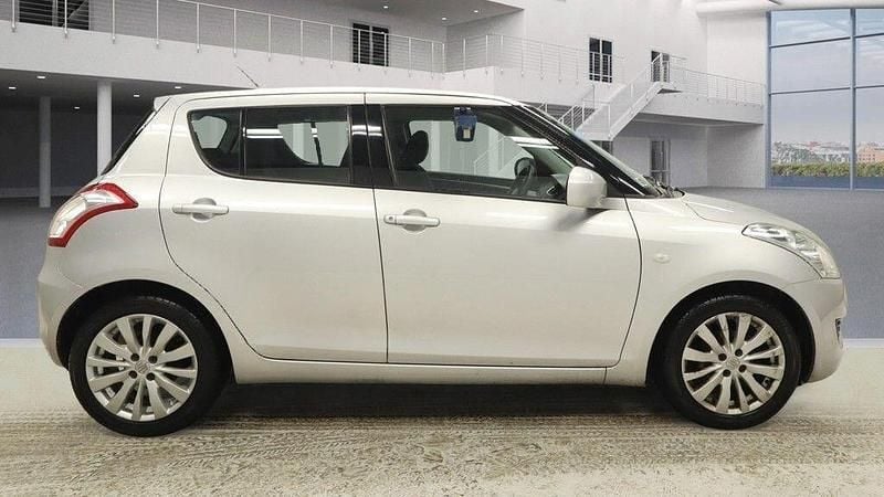 Used Suzuki Swift SZ3 94 HP (69 kW) 2013 Silver Hatchback