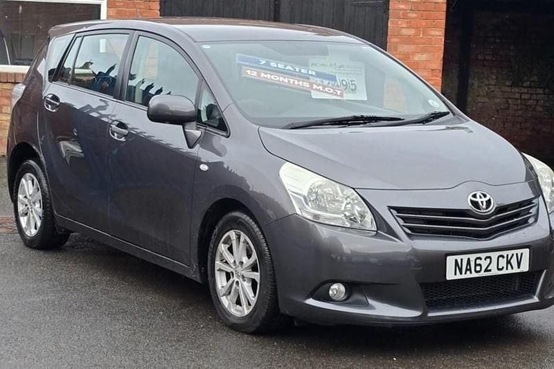 Grey Used 2012 Toyota Verso MPV | £2,495 (Fair price) - Image 1/1