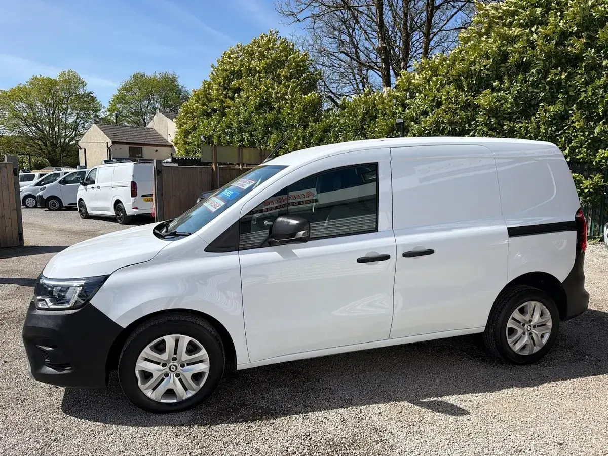 Used Renault Kangoo 2024 White MPV