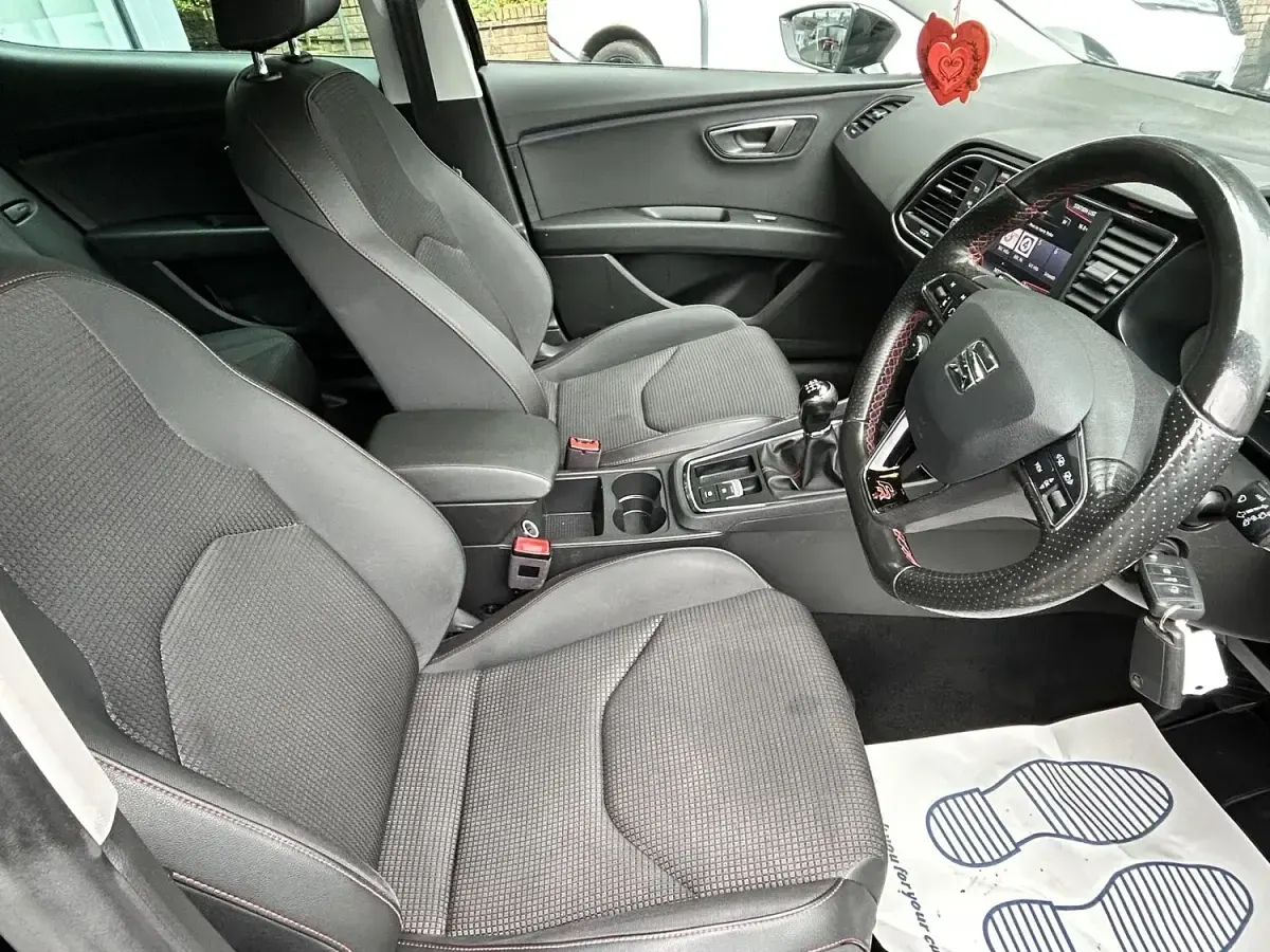Used Seat Leon FR 125 HP (91 kW) 2018 Black Hatchback