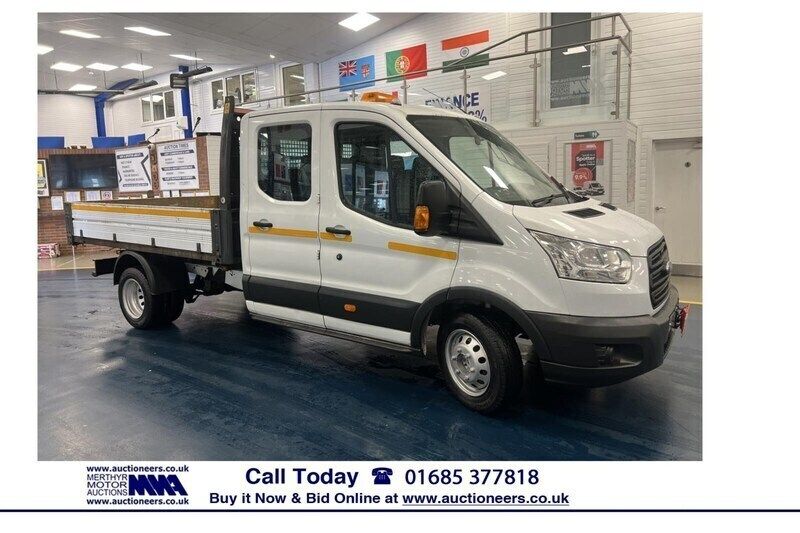 White Used 2018 Ford Transit | £9,880 (Fair price) - Image 1/4