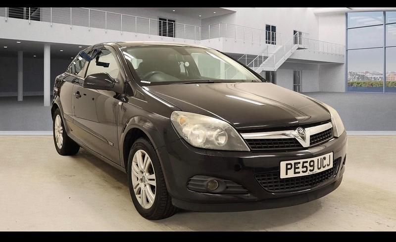 Used Vauxhall Astra Design Edition 2009 Black Hatchback