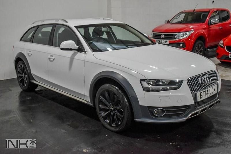 Used Audi A4 Allroad Comfort 177 HP (130 kW) 2014 White Estate