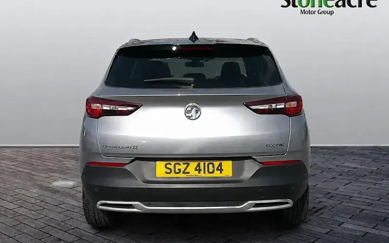 Used Vauxhall Grandland X SRi 131 HP (96 kW) 2020 Grey SUV