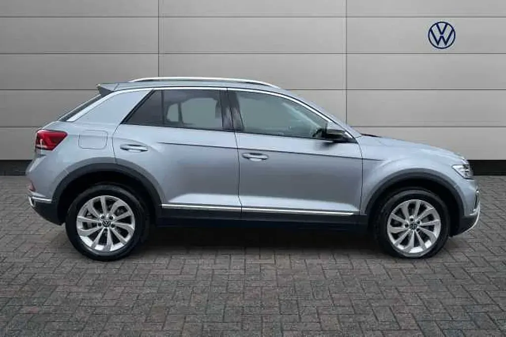 Used VW T-Roc Style 150 HP (110 kW) 2025 Silver SUV