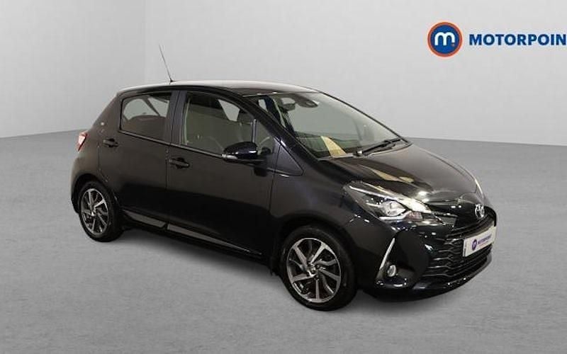 Usado Toyota Yaris 111 HP (81 kW) 2019 Citadino