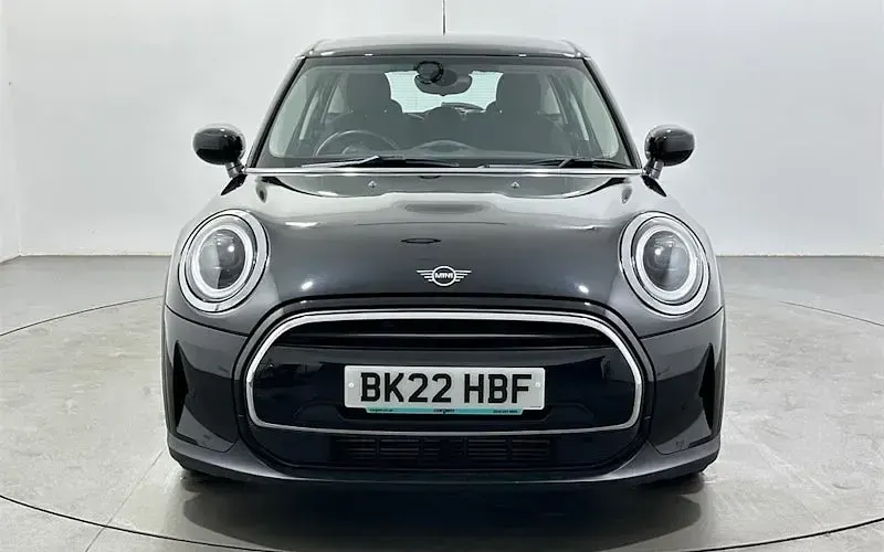 Used Mini Cooper Classic 136 HP (100 kW) 2022 Black Hatchback