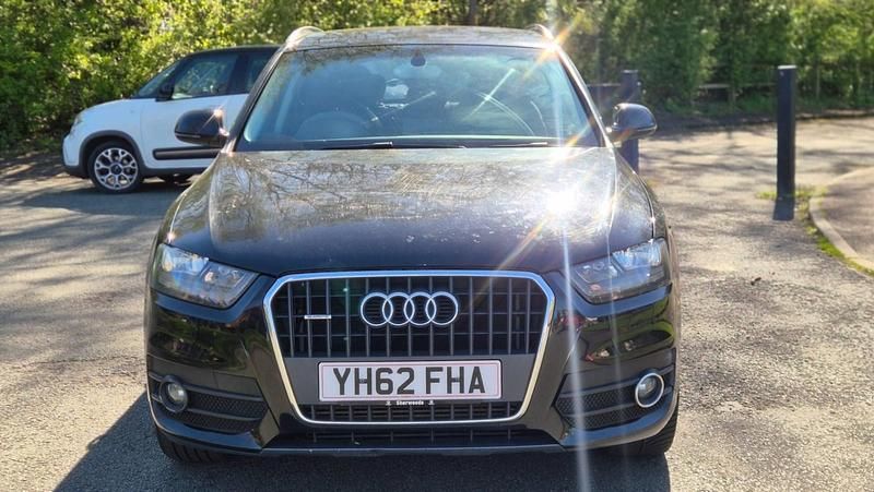 Używany Audi Q3 2012 Czarny SUV