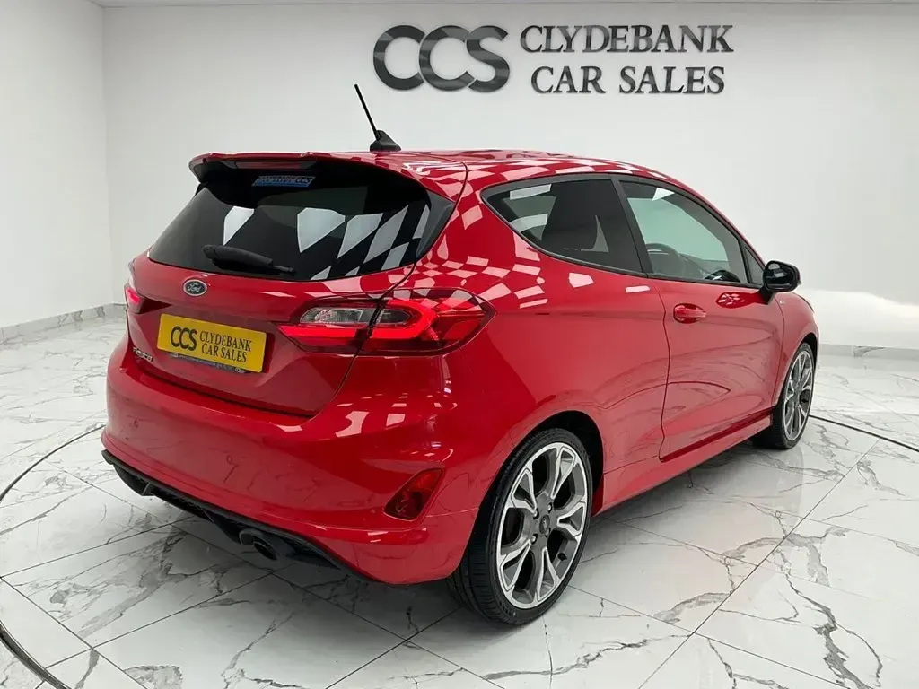 Usado Ford Fiesta ST-Line X 95 HP (69 kW) 2020 Vermelho Citadino