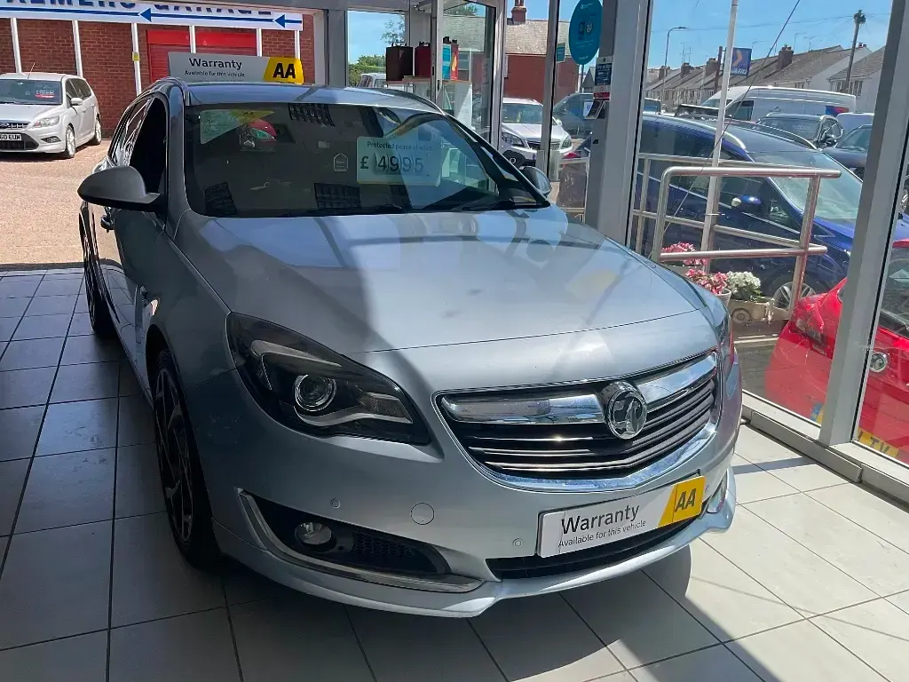 Used Vauxhall Insignia SRi 2016 Silver Estate