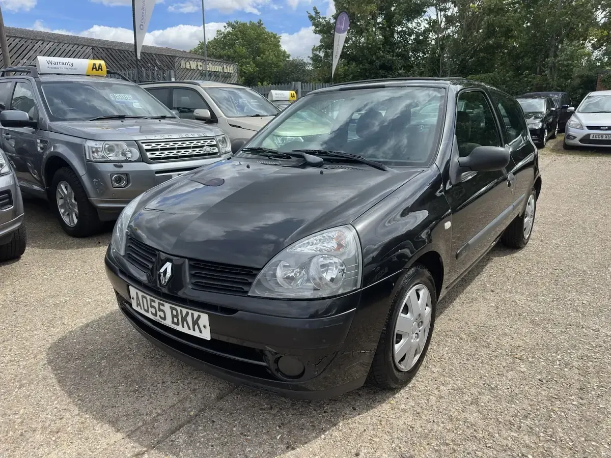 Used Renault Clio Expression 2005 Black Hatchback