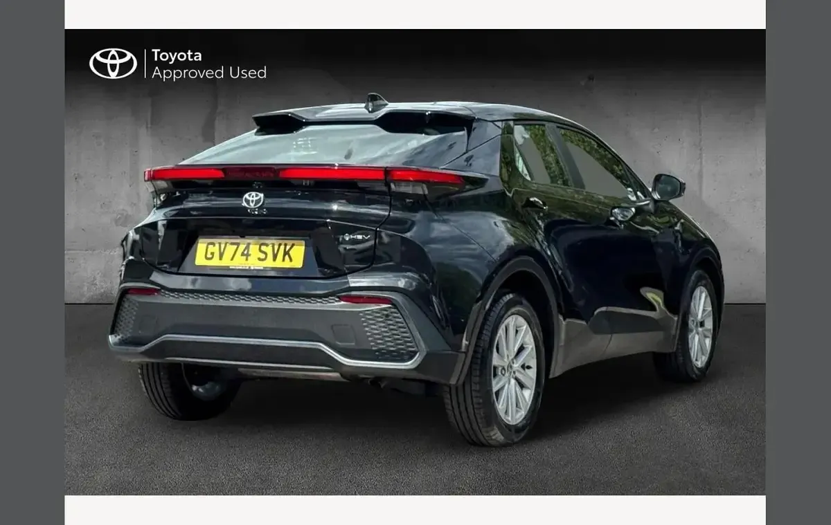 Used Toyota C-HR 140 HP (102 kW) 2025 Black SUV
