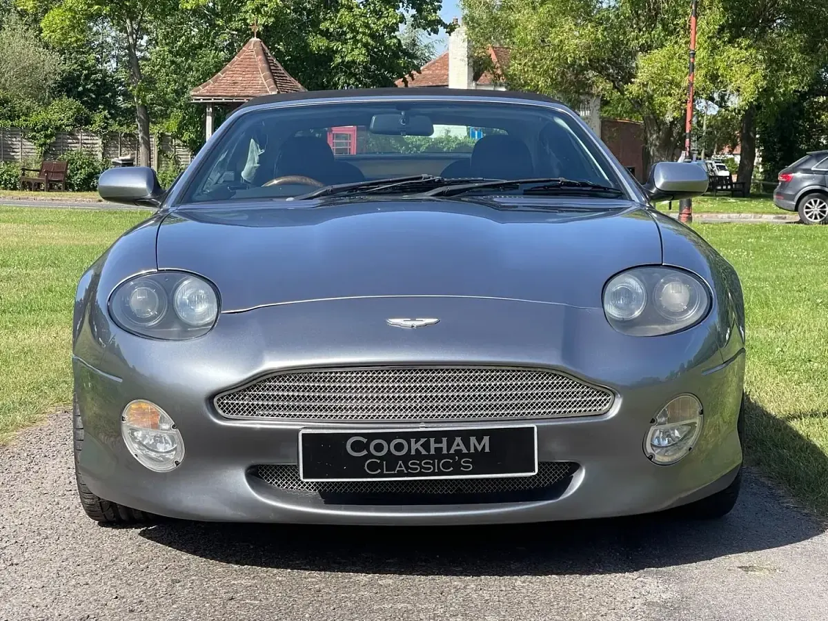 Used Aston Martin DB7 420 HP (308 kW) 2002 Silver Cabriolet