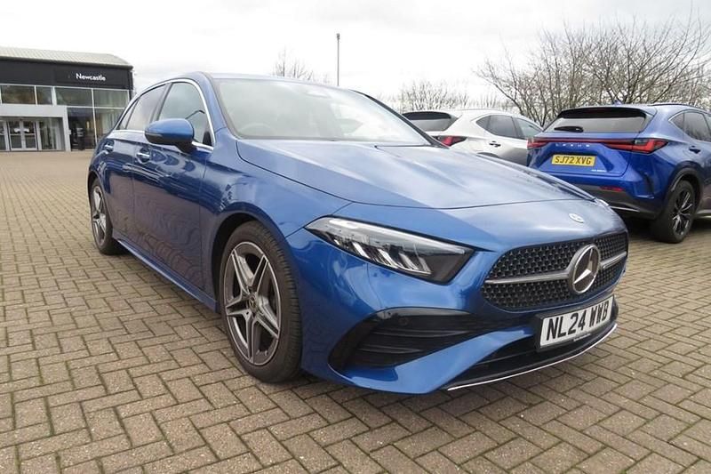 Used Mercedes A180 Executive 136 HP (100 kW) 2024 Blue Hatchback