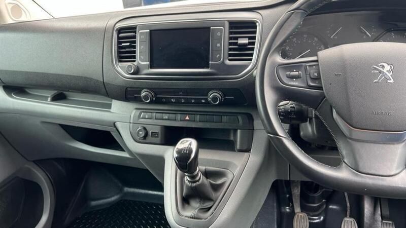 Black Used 2022 Peugeot Expert Premium Van | £15,990 (A bit pricey) - Image 1/4