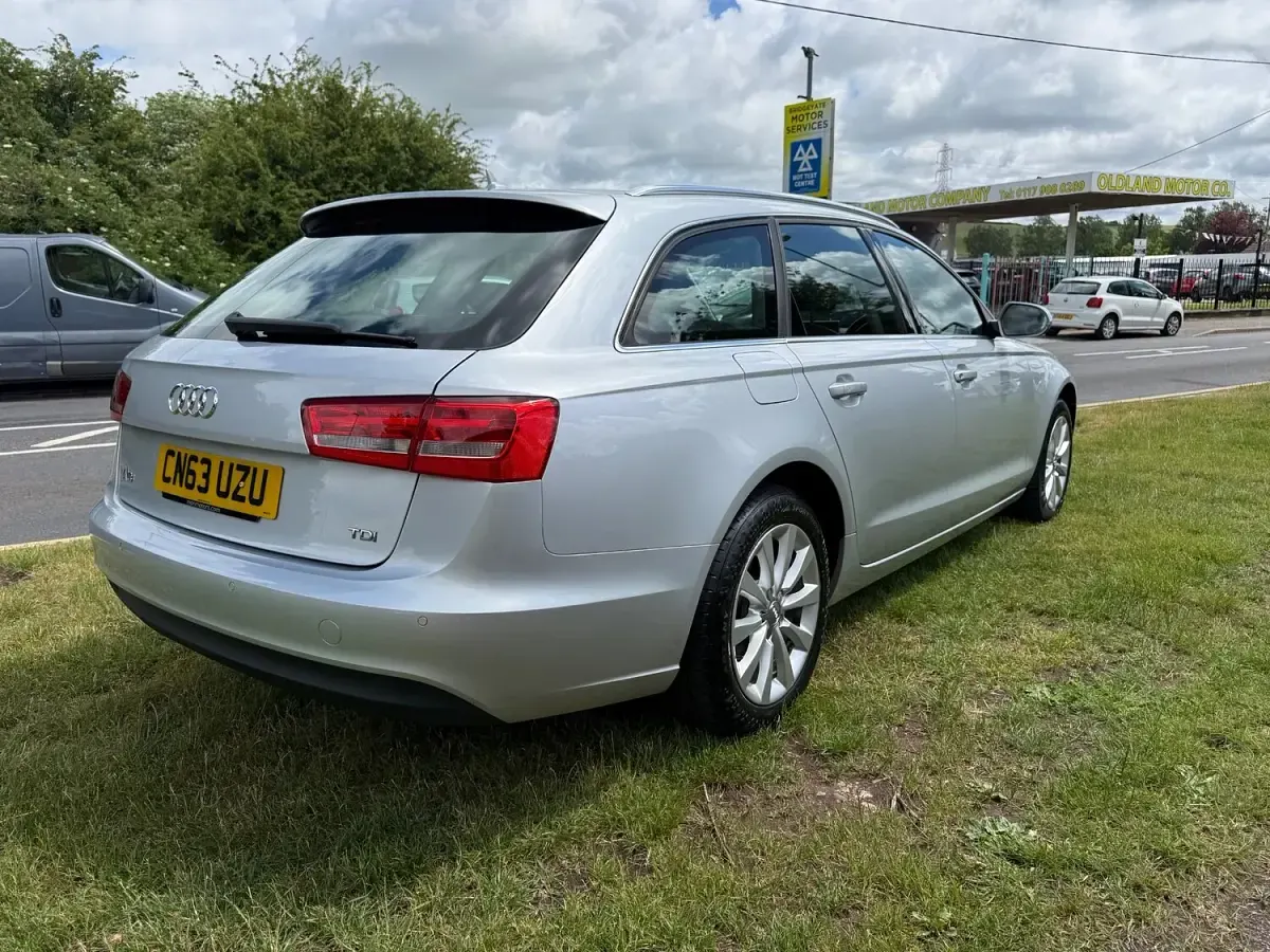 Used Audi A6 177 HP (130 kW) 2013 Silver Estate