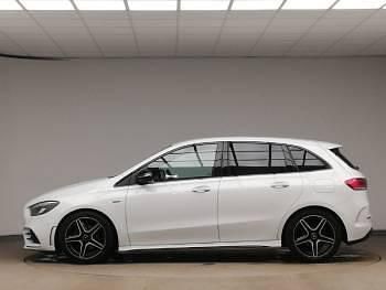 Used Mercedes B180 Executive 136 HP (100 kW) 2022 White MPV