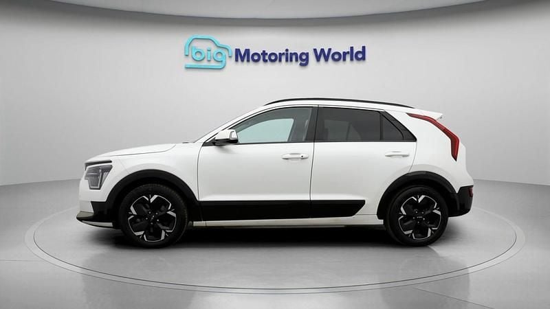 Used Kia Niro 150 kW (204 HP) 2023 White SUV