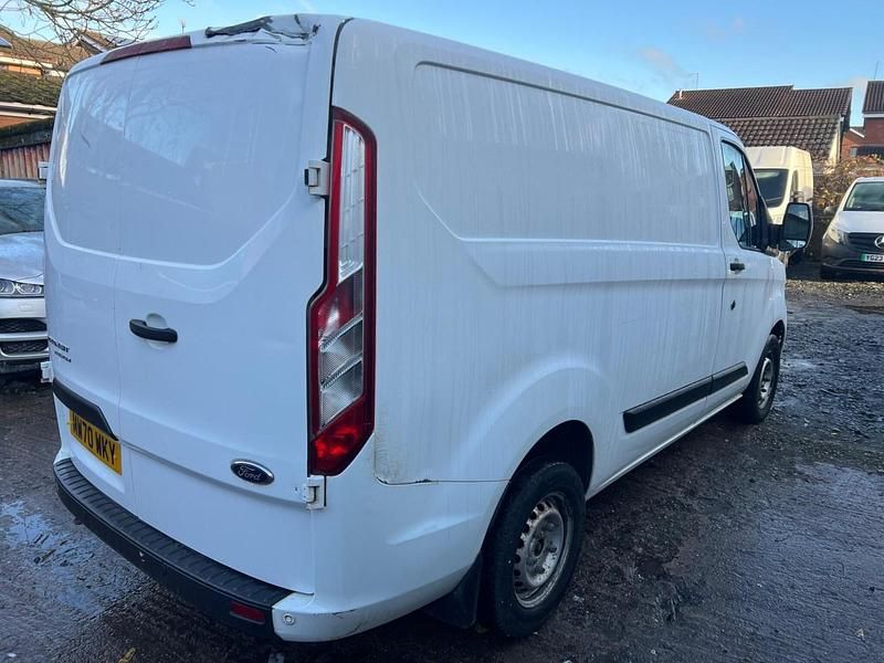 Usado Ford Transit Custom Trend 130 HP (95 kW) 2021 Branco Van